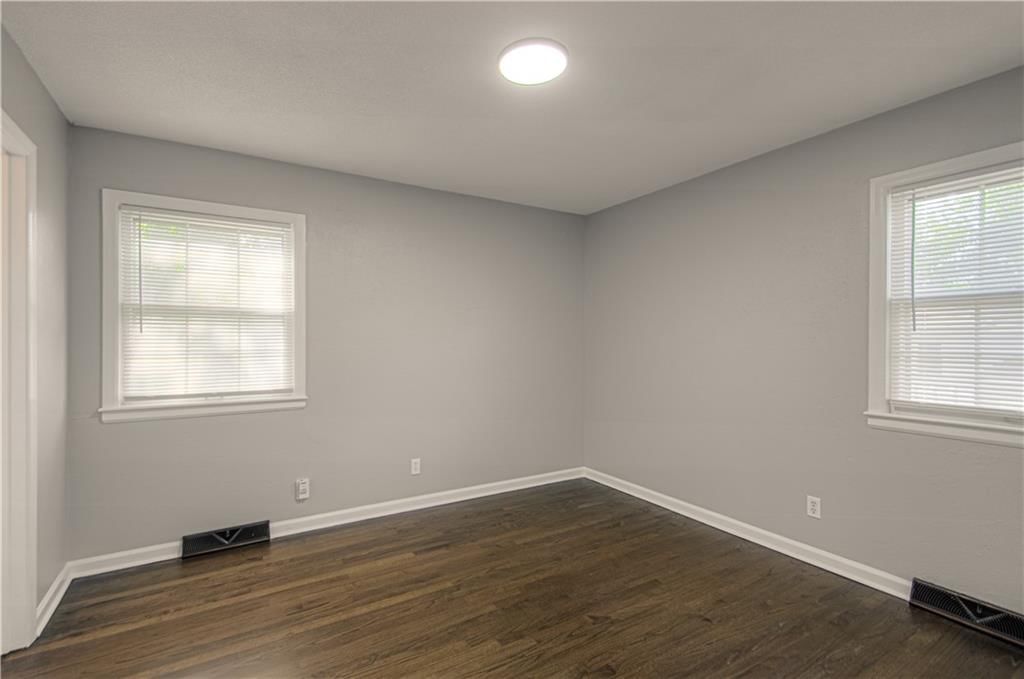 13210 Grand Street — photo 15
