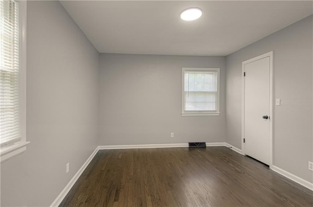 13210 Grand Street — photo 16