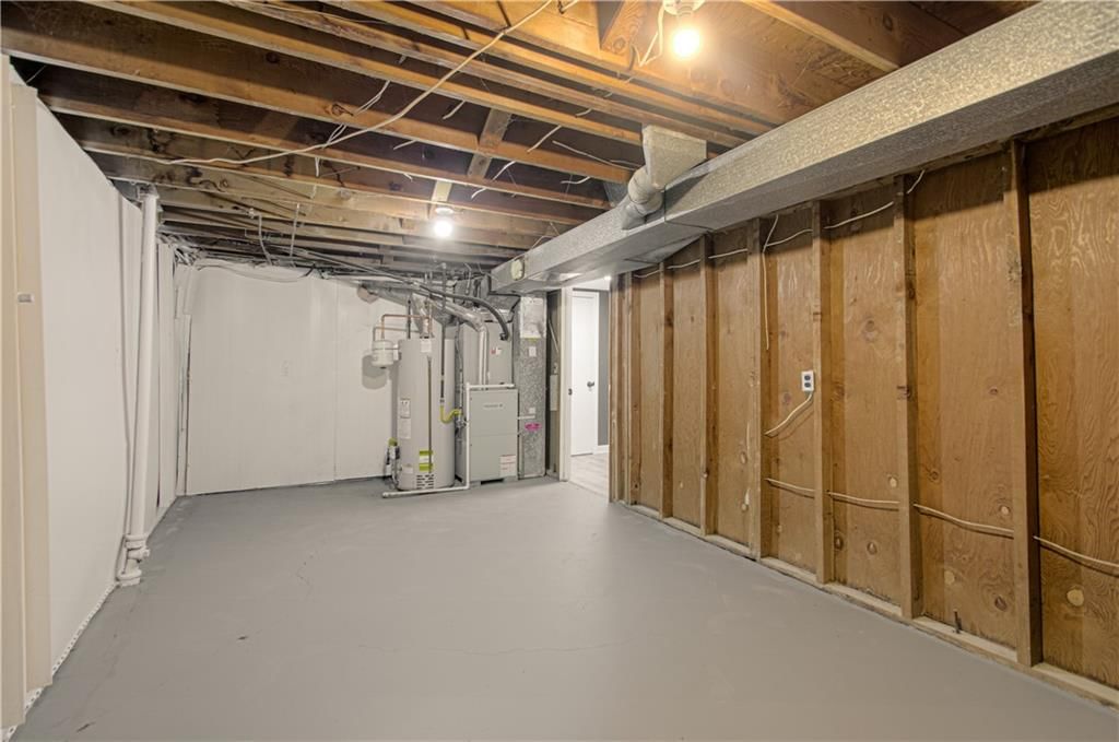 13210 Grand Street — photo 26