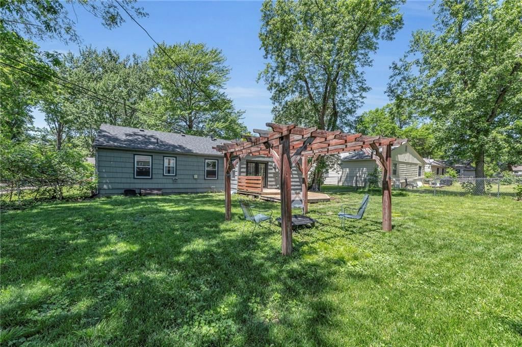 7029 Beverly Street — photo 20