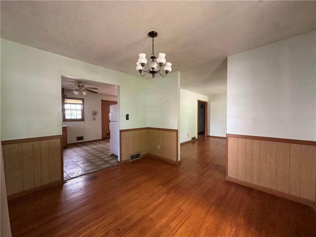 Photo 6 of 21 - 18303 E 7th Street