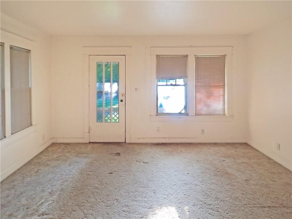 2315 S Harris Avenue — photo 7