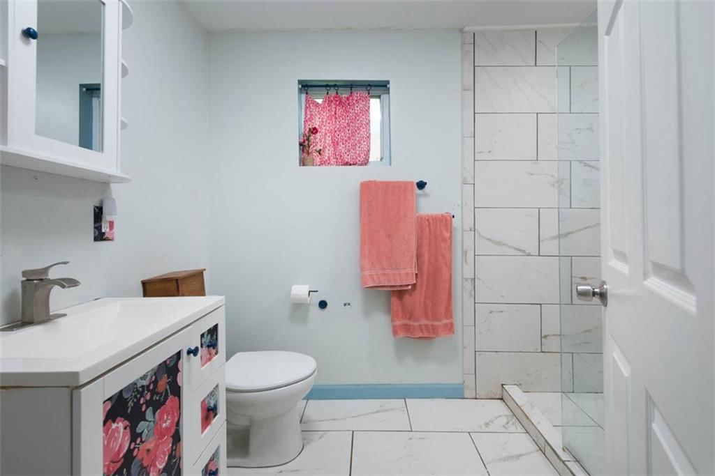 420 N White Avenue — photo 15