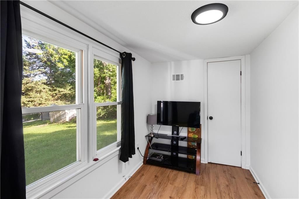 2935 S 37th Street — photo 17