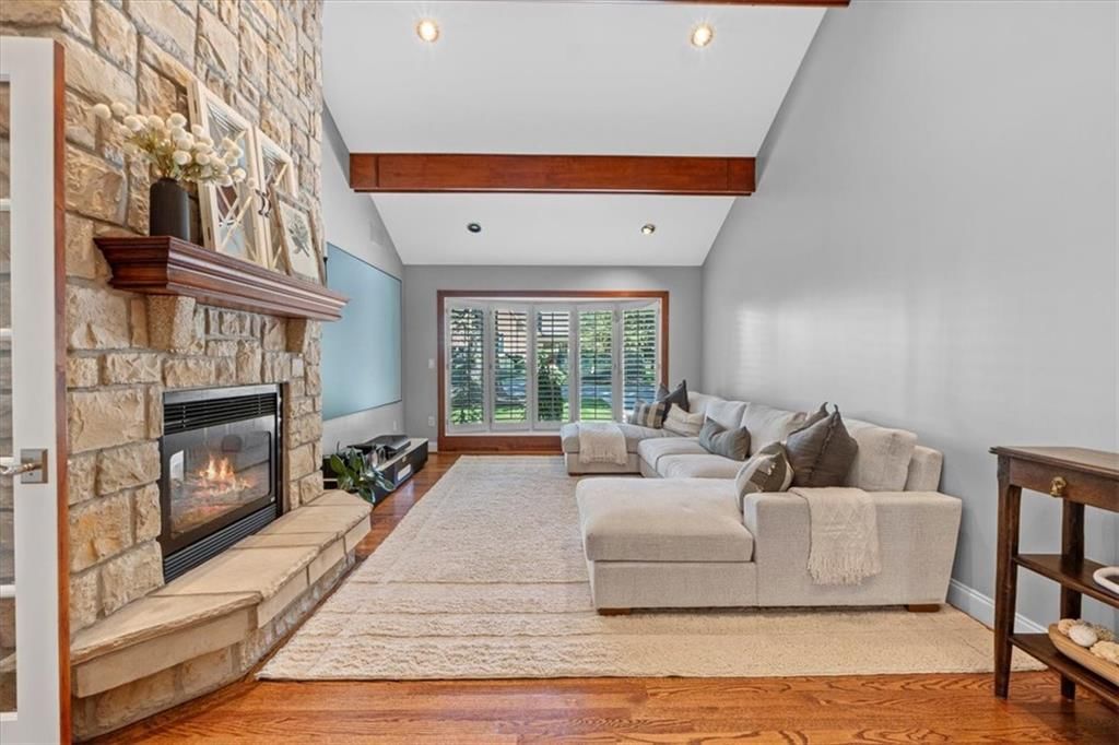 5911 Howe Drive — photo 11