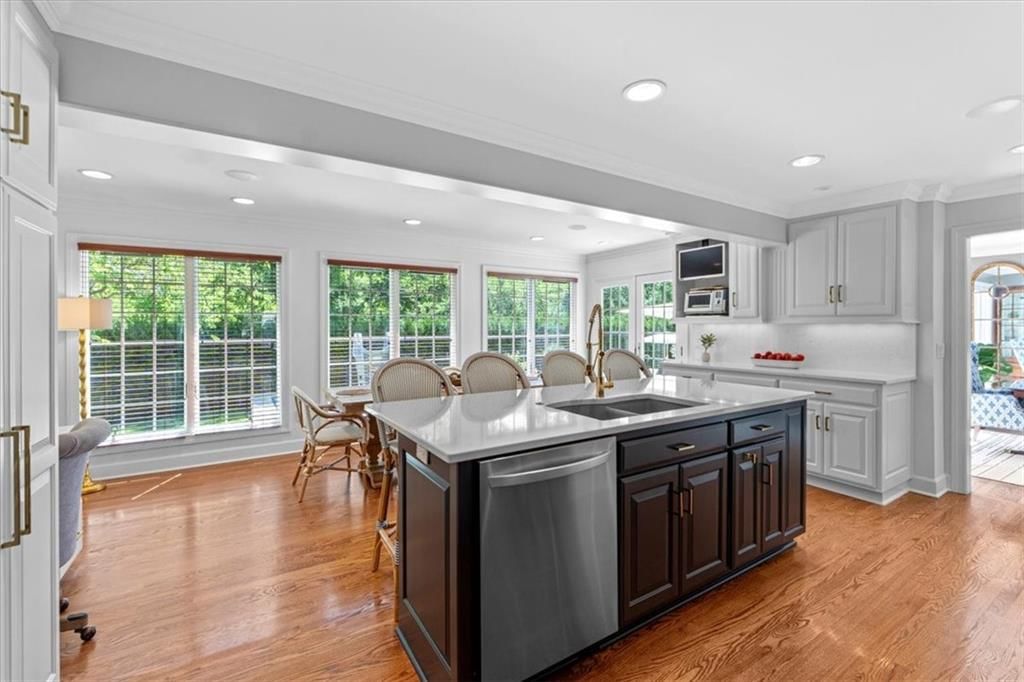 5911 Howe Drive — photo 13