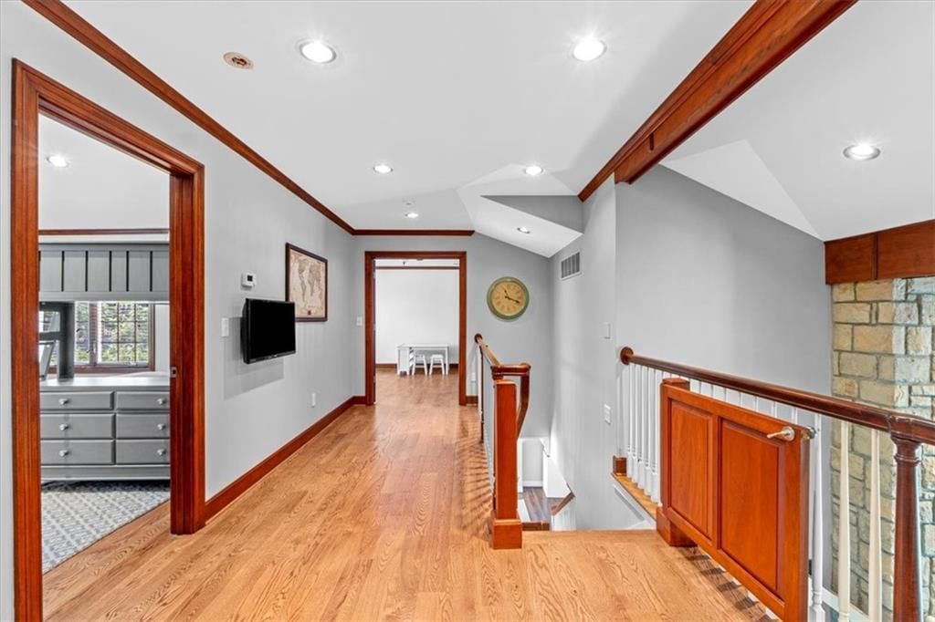 5911 Howe Drive — photo 38