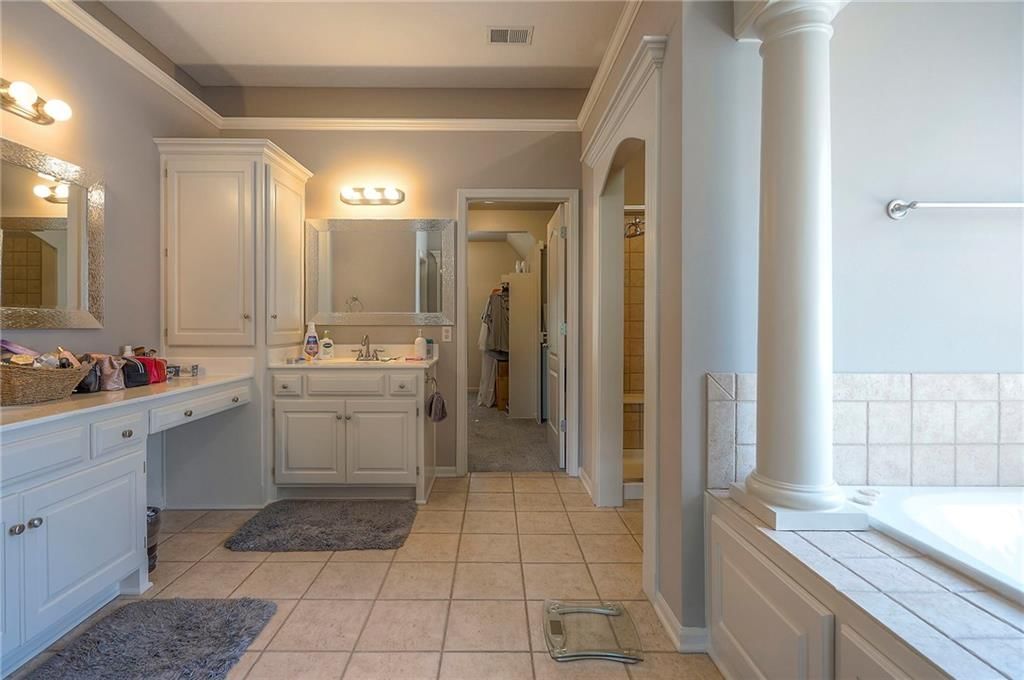 14336 England Street — photo 40