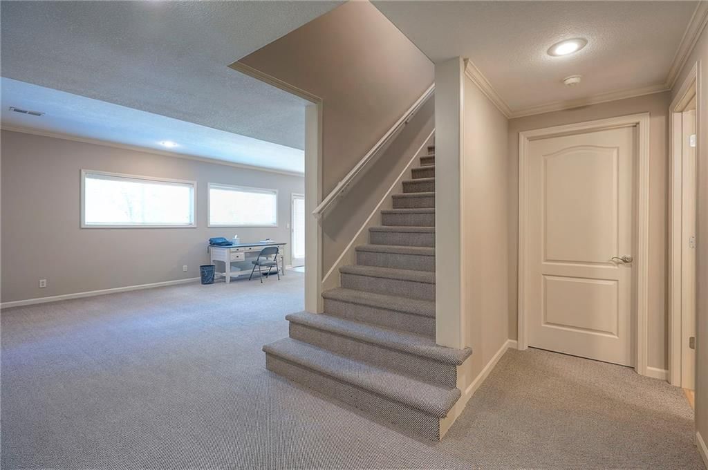 14336 England Street — photo 44