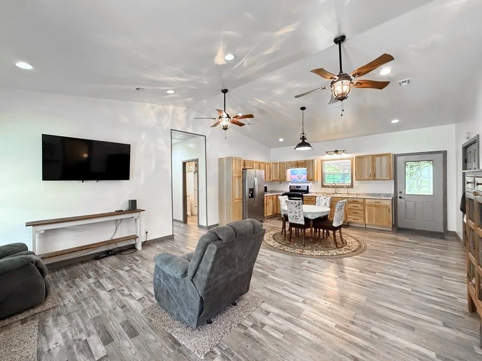 Photo 6 of 49 - 30285 E Pawhuska Road
