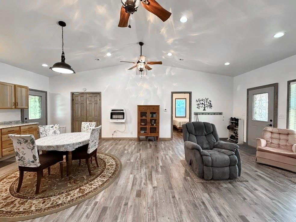 Photo 10 of 49 - 30285 E Pawhuska Road