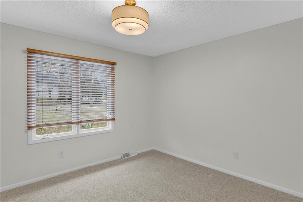 14 Woodbridge Lane — photo 24