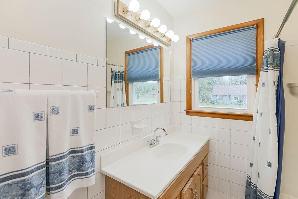 Photo 11 of 35 - 911 Limit Street, Leavenworth, KS 66048