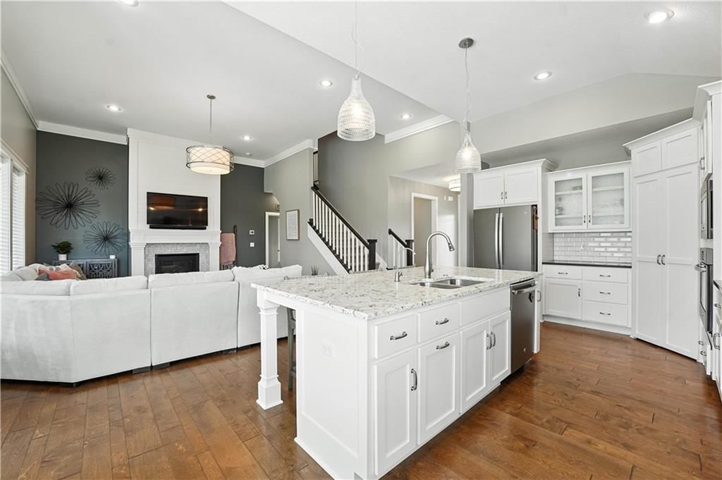 Photo 9 of 57 - 16632 S Schweiger Drive