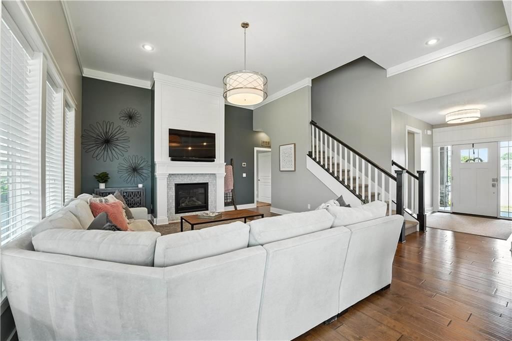 Photo 17 of 57 - 16632 S Schweiger Drive