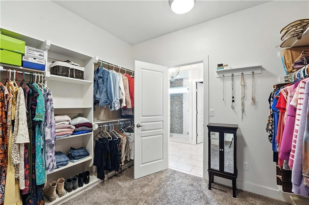 Photo 21 of 57 - 16632 S Schweiger Drive