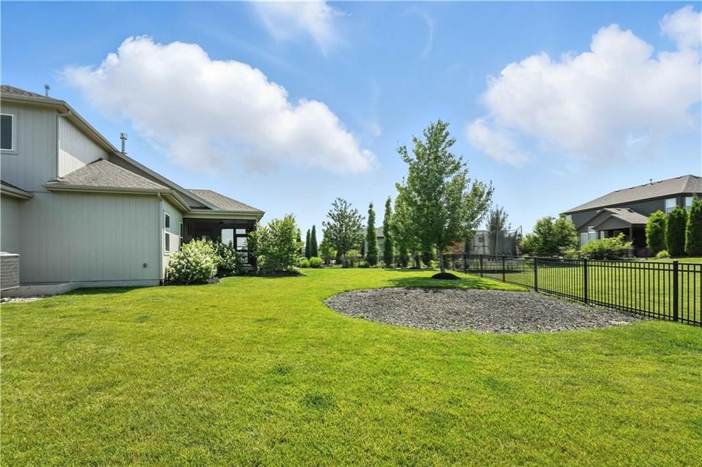 Photo 30 of 57 - 16632 S Schweiger Drive