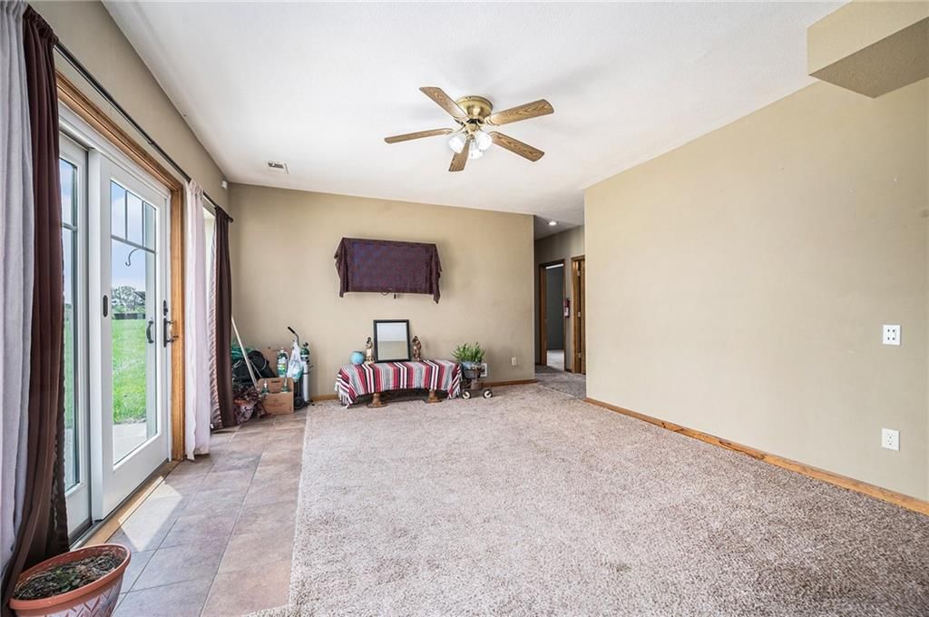 22979 Pleasant Valley Road — photo 9