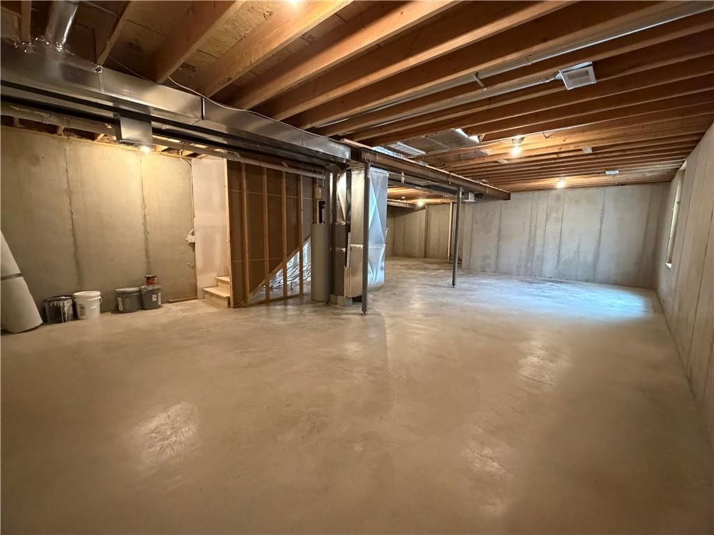 1642 N 157th Terrace — photo 21