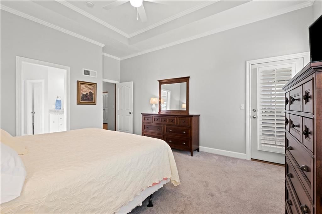 Photo 16 of 41 - 19004 W 98TH Terrace