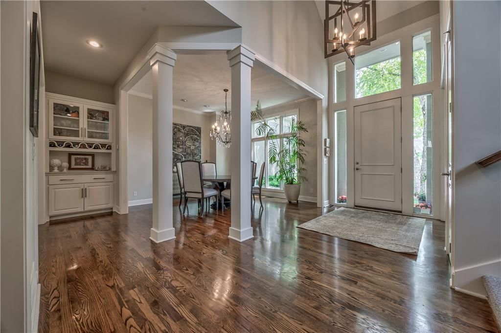 14814 Sherwood Street — photo 2