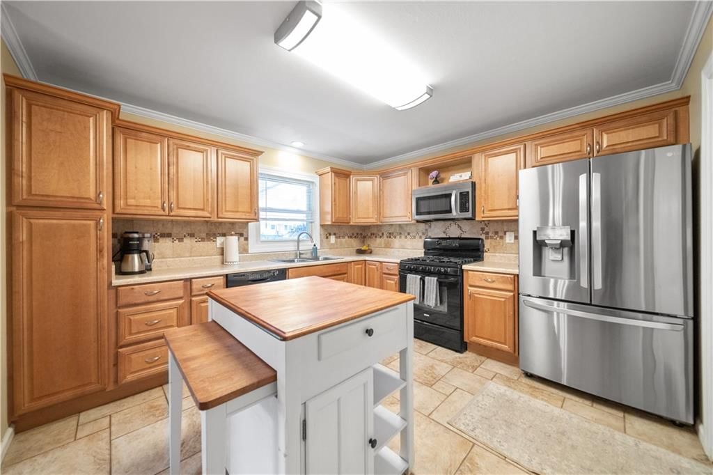 810 SW Pleasant Drive — photo 9