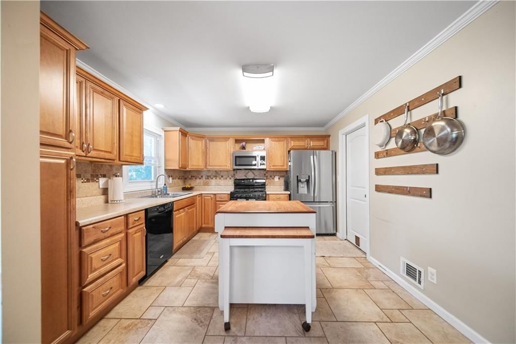 810 SW Pleasant Drive — photo 10