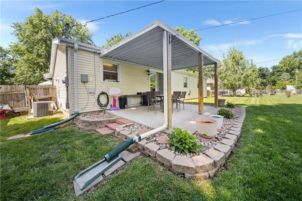 810 SW Pleasant Drive — photo 19
