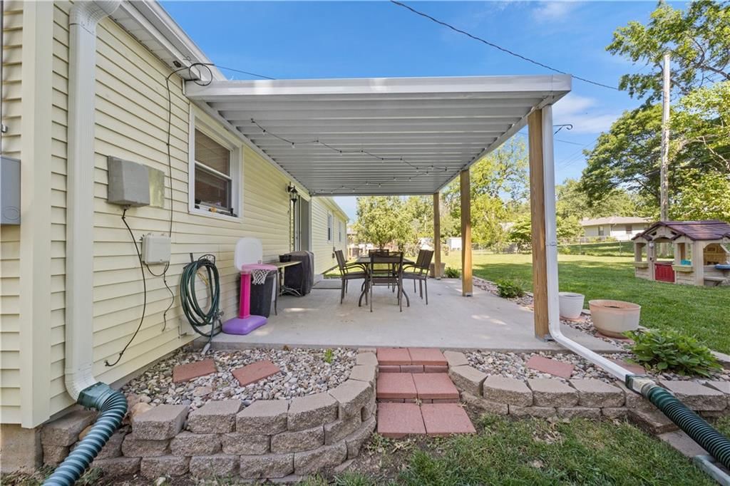 810 SW Pleasant Drive — photo 20