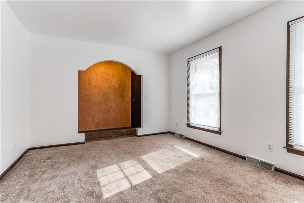 6704 N Garfield Street — photo 6