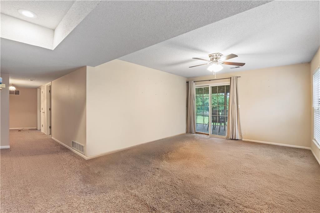 13825 Woodmont Avenue — photo 15