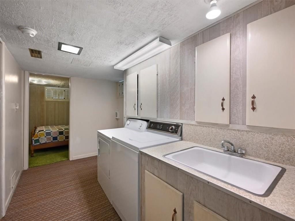 1709 Dakota Street — photo 23