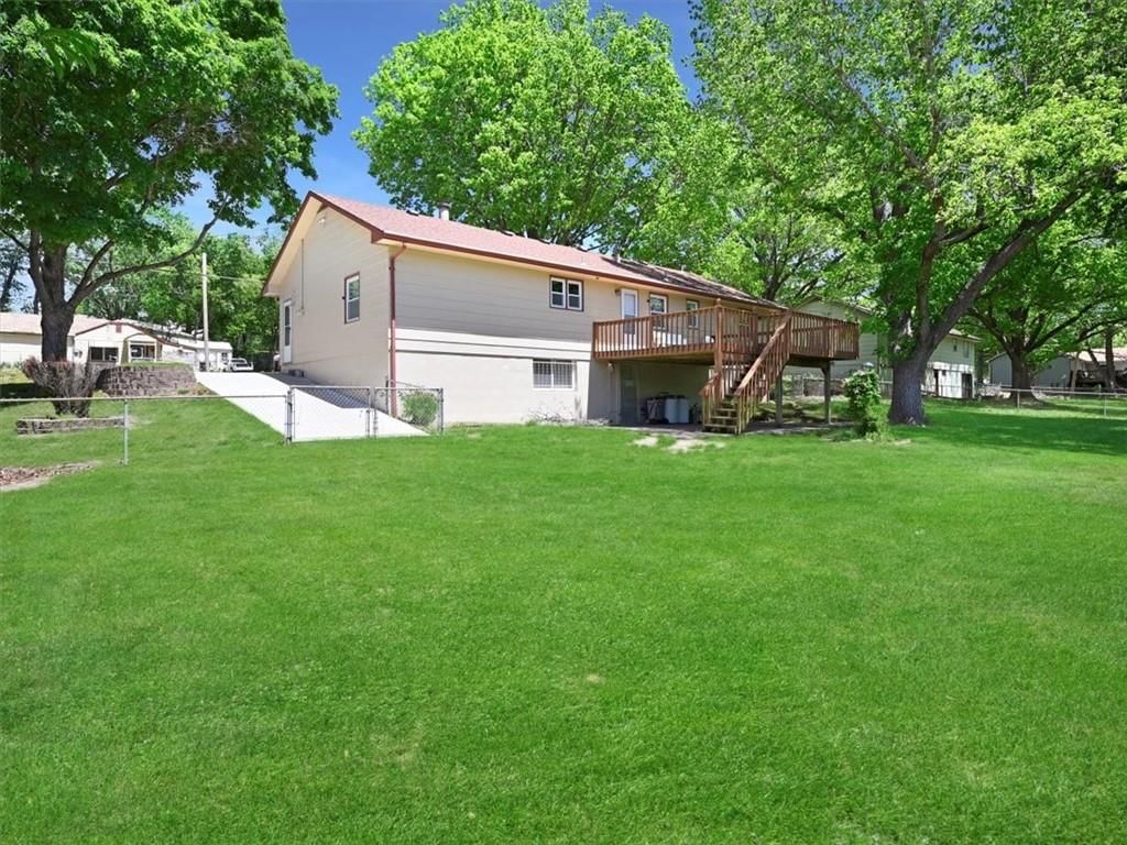 1709 Dakota Street — photo 26