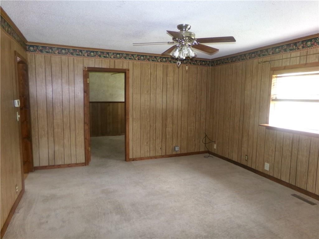 304 E Sixth Street — photo 13