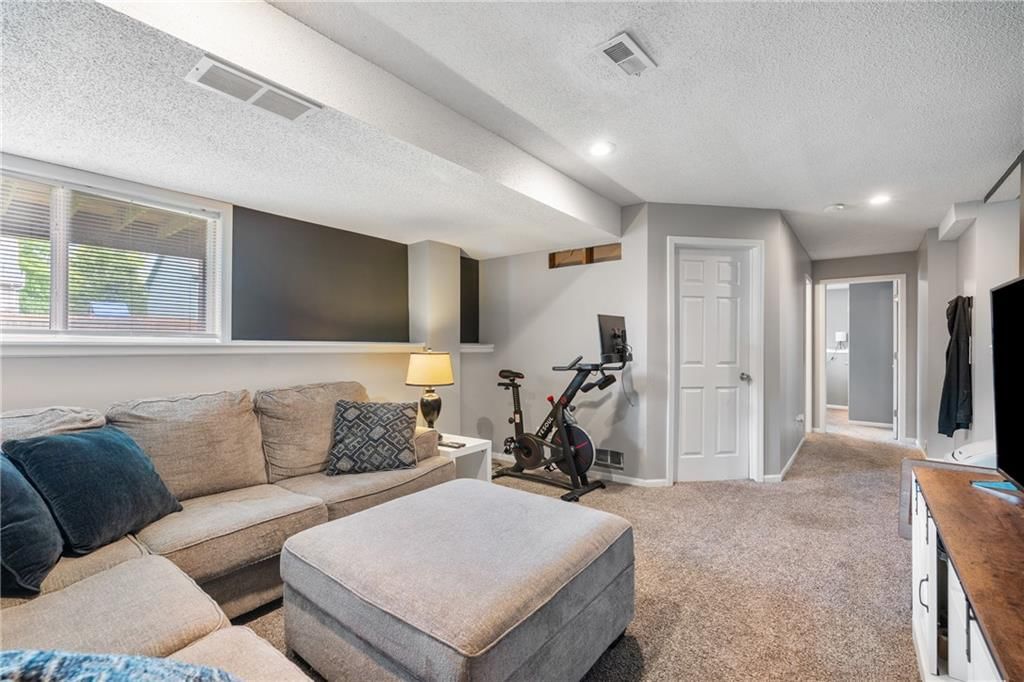 612 N Winwood Street — photo 21