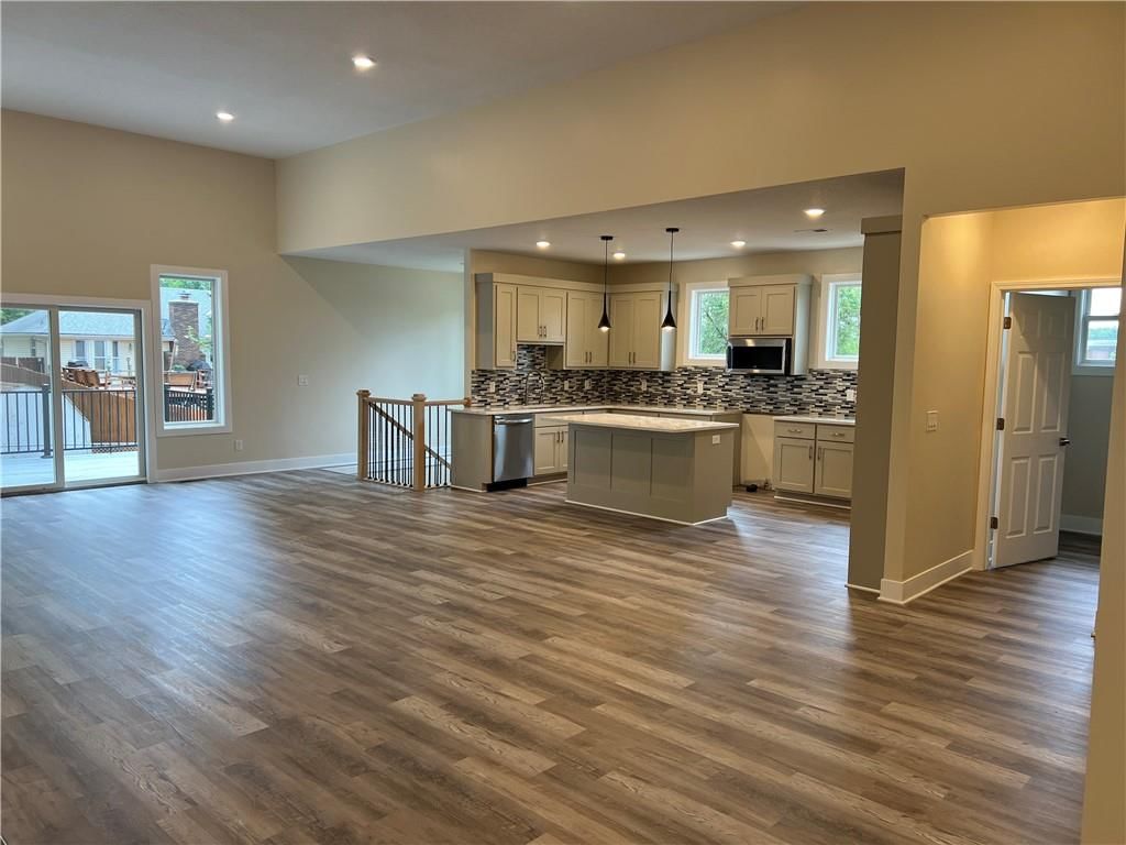 2320 NE 72ND Street — photo 7