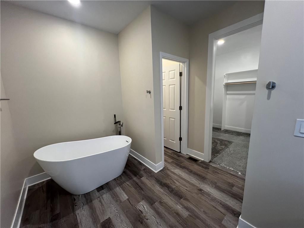 2320 NE 72ND Street — photo 15