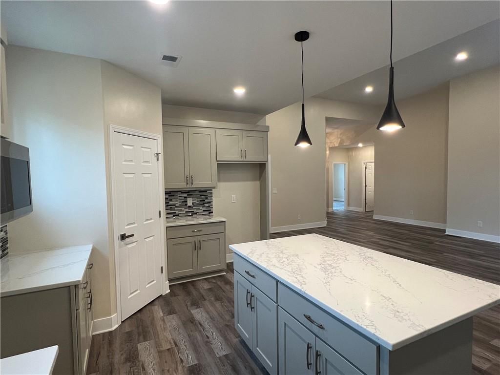 2320 NE 72ND Street — photo 32