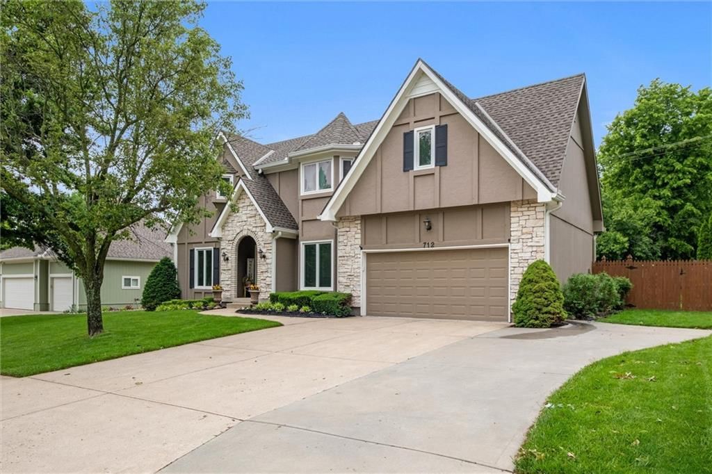 712 SW Benjamin Drive — photo 4