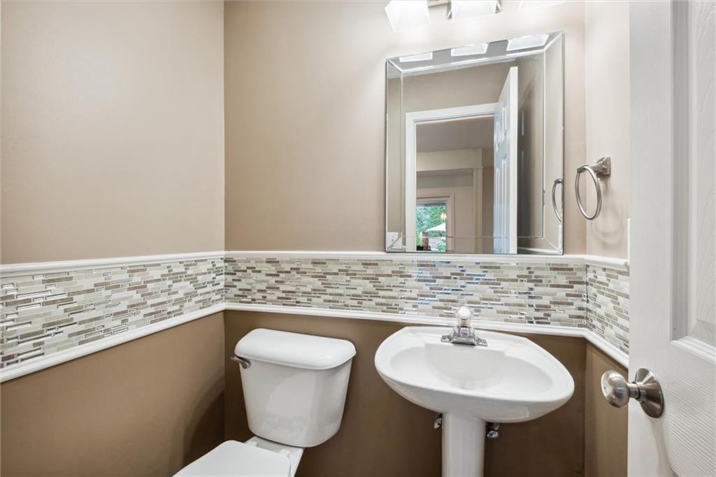 712 SW Benjamin Drive — photo 16