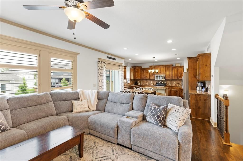 24318 W 91st Place — photo 8