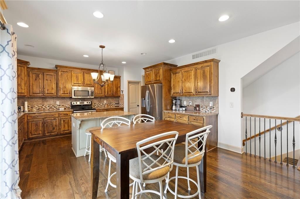 24318 W 91st Place — photo 10