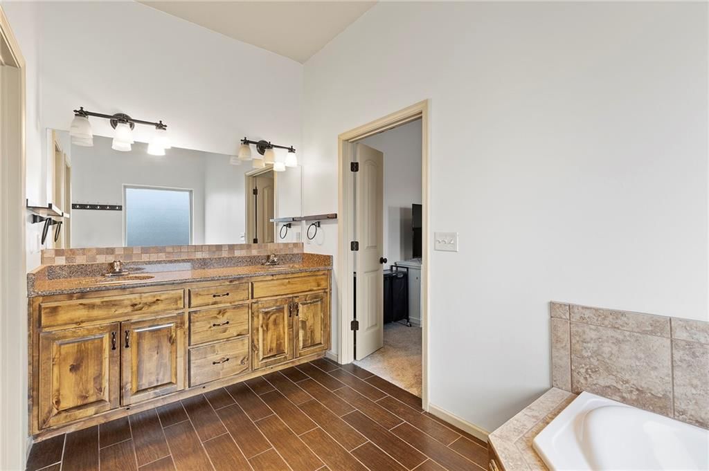 24318 W 91st Place — photo 22