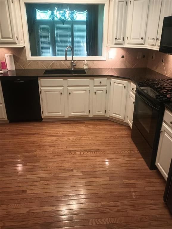10308 Garnett Street — photo 12