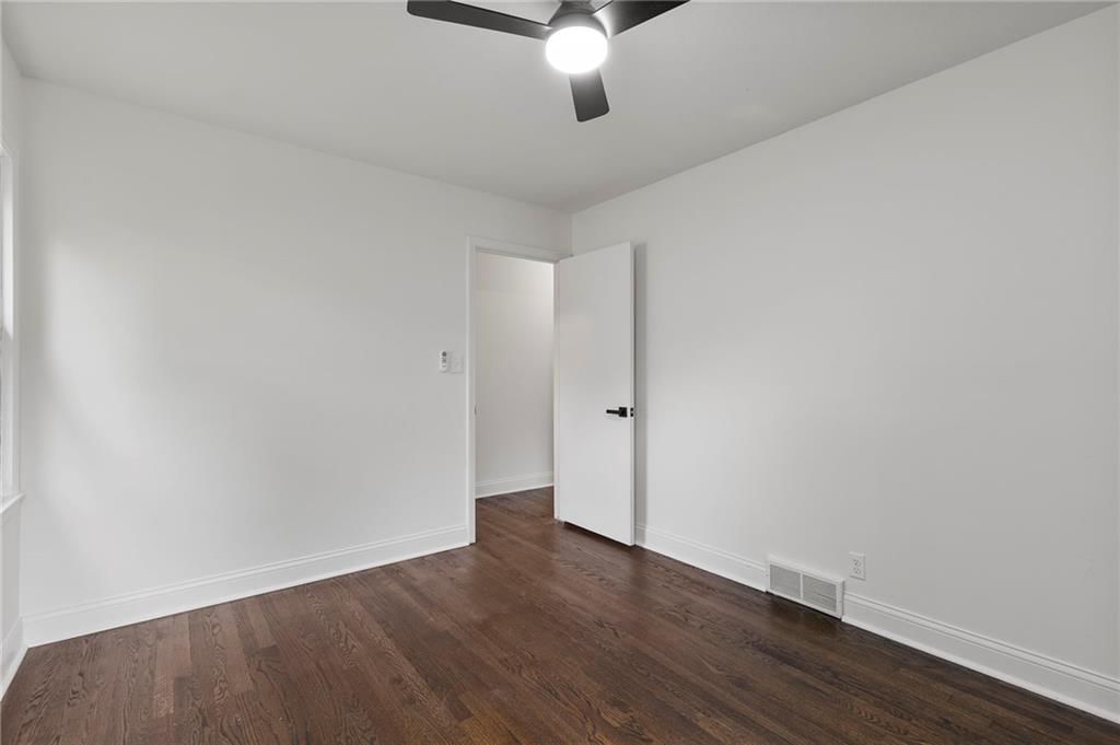 1104 W 100th Terrace — photo 20