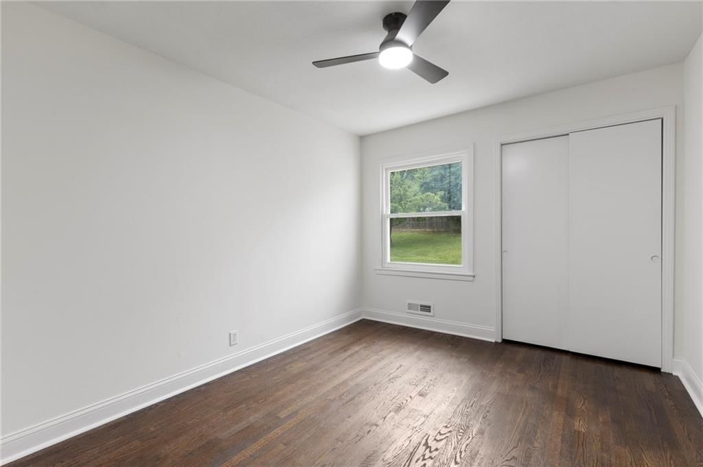 1104 W 100th Terrace — photo 21
