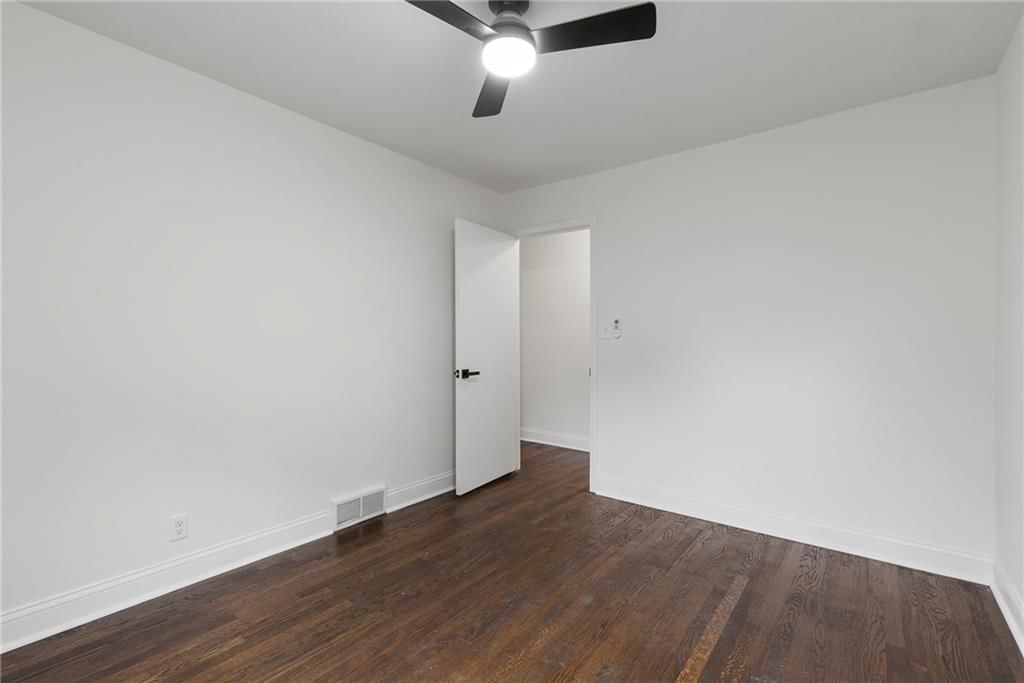 1104 W 100th Terrace — photo 22