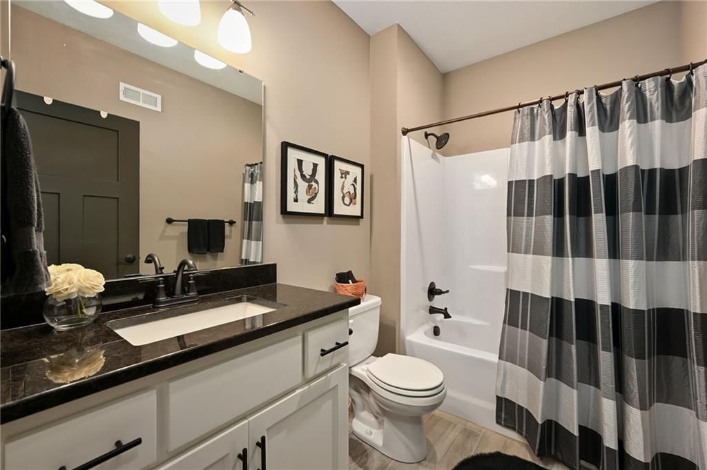 16812 Gillette Street — photo 26