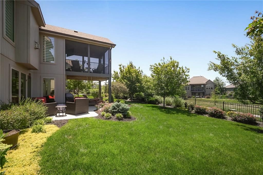 16812 Gillette Street — photo 32