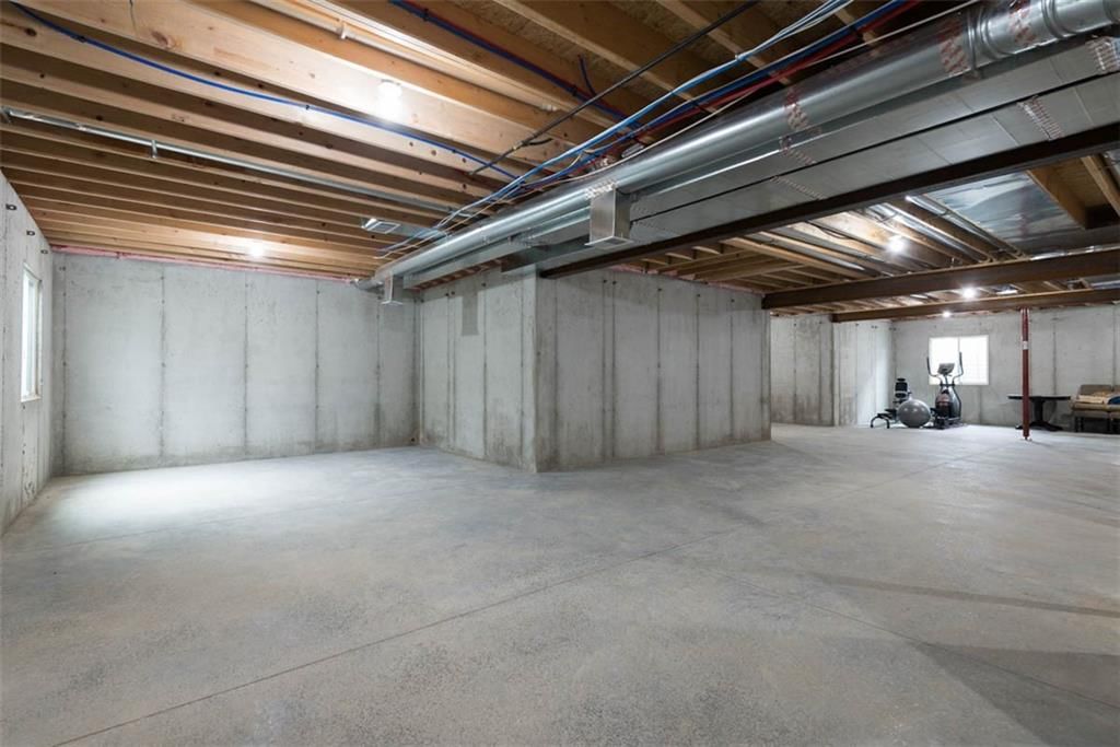 7495 NW Douglas Court — photo 41